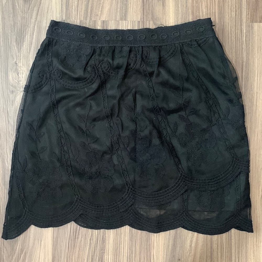 Black skirt